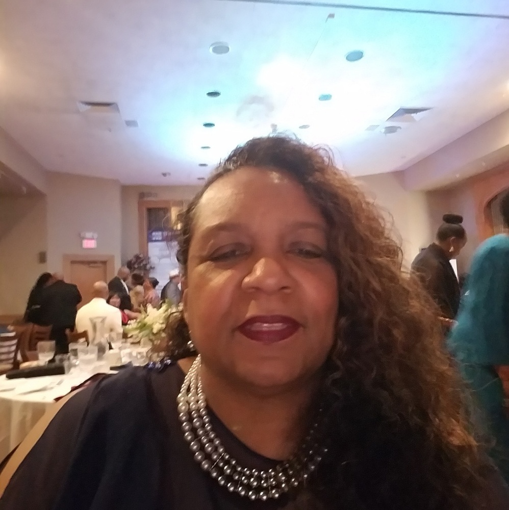 Meet your Posher, Tawana